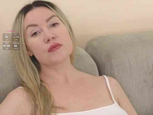 Elya webcam