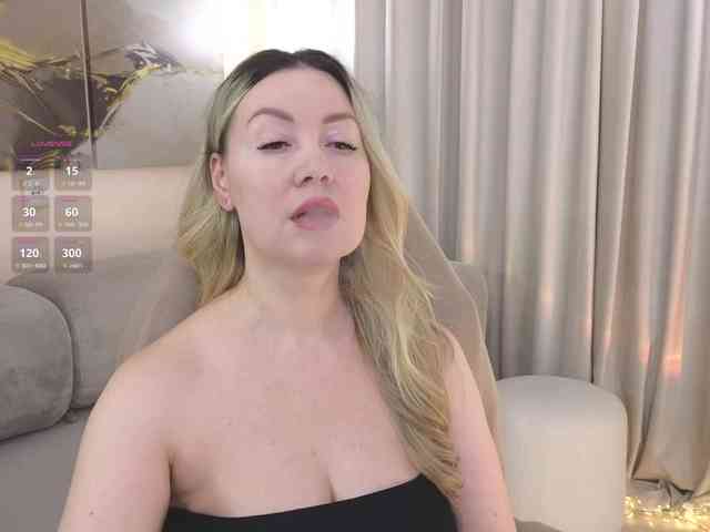 Elya webcam