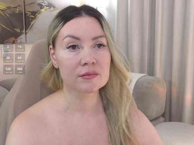 Elya webcam