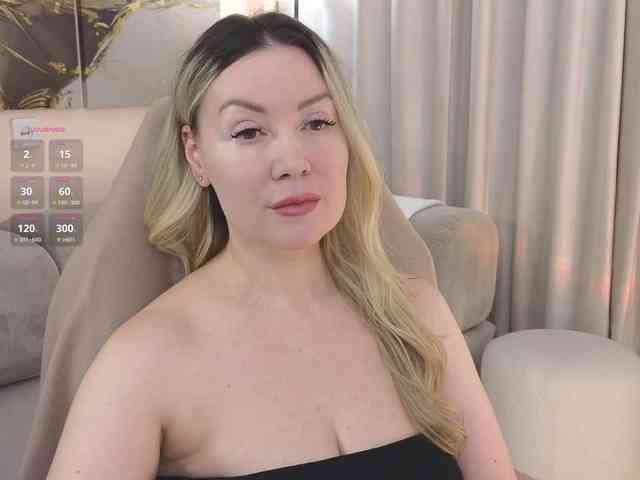 Elya webcam