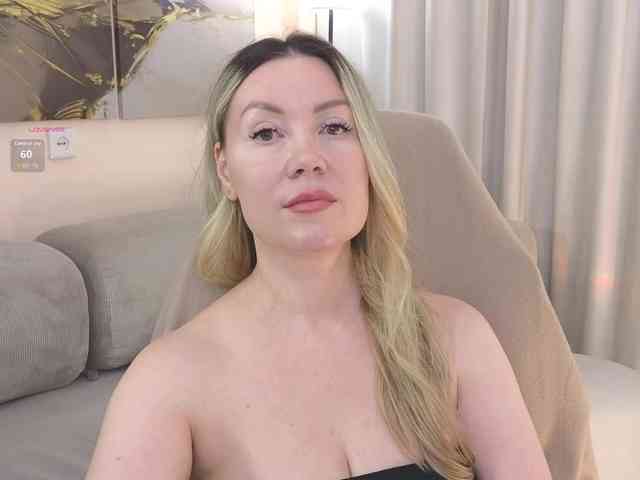 Elya webcam