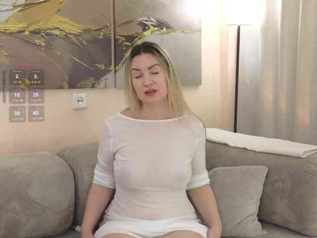 Elya webcam