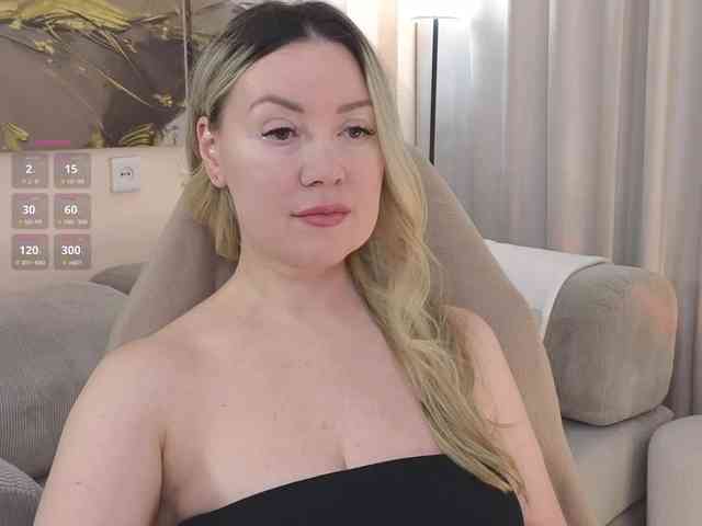 Elya webcam