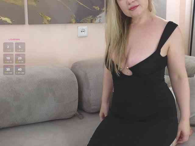 Elya webcam