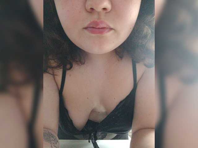 Sweetgirl251 live cam on BongaCams