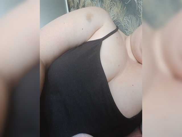 Sweetgirl251 live cam on BongaCams