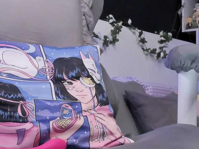 yorogumo live cam on BongaCams