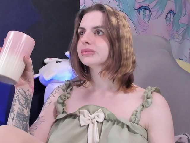 yorogumo live cam on BongaCams