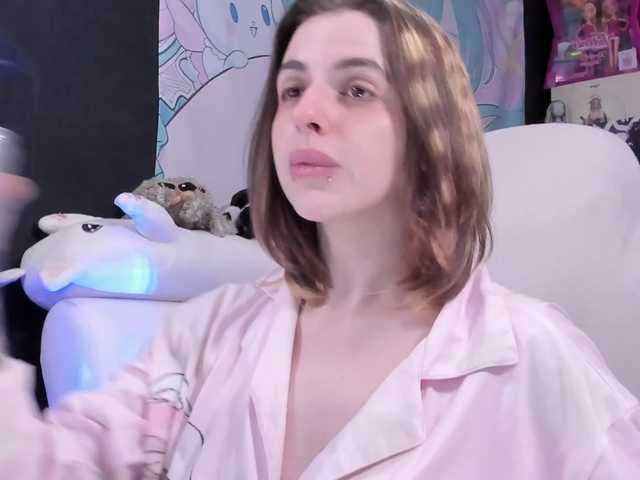 yorogumo live cam on BongaCams
