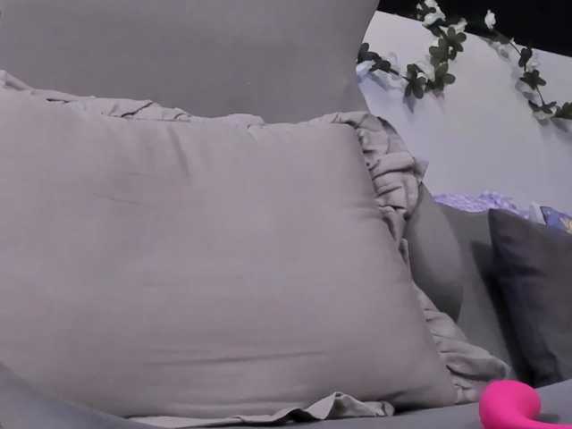 yorogumo live cam on BongaCams