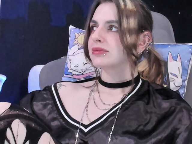 yorogumo live cam on BongaCams