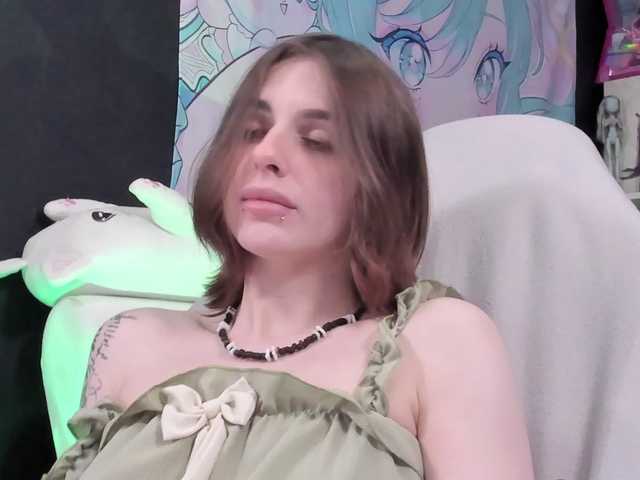 yorogumo live cam on BongaCams