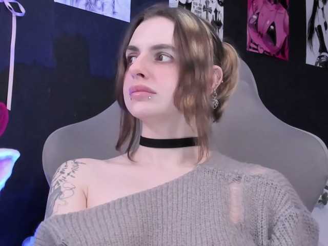 yorogumo live cam on BongaCams