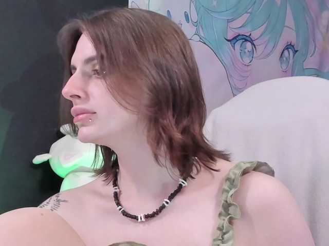 yorogumo live cam on BongaCams