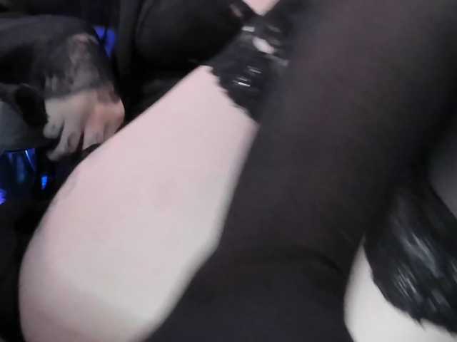 yorogumo live cam on BongaCams