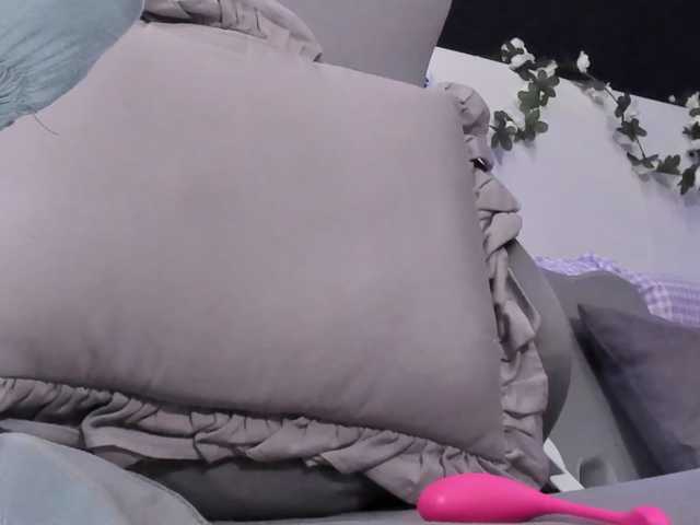 yorogumo live cam on BongaCams