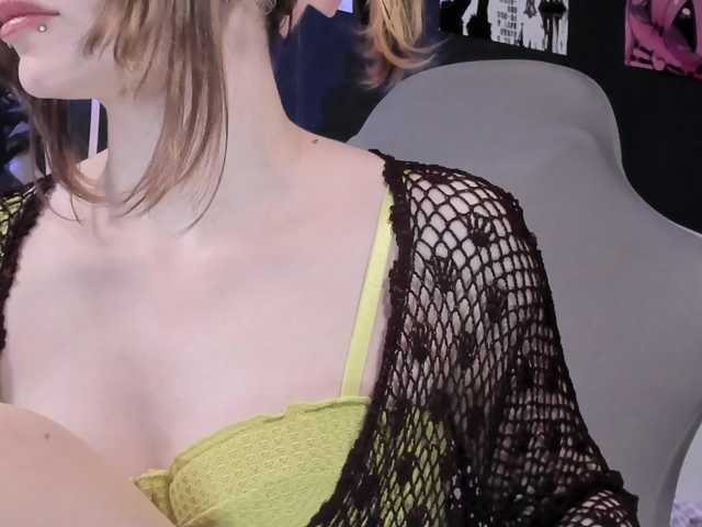 yorogumo live cam on BongaCams