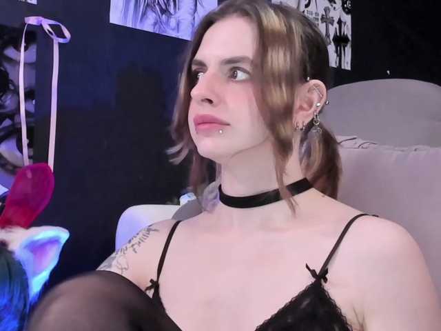 yorogumo live cam on BongaCams