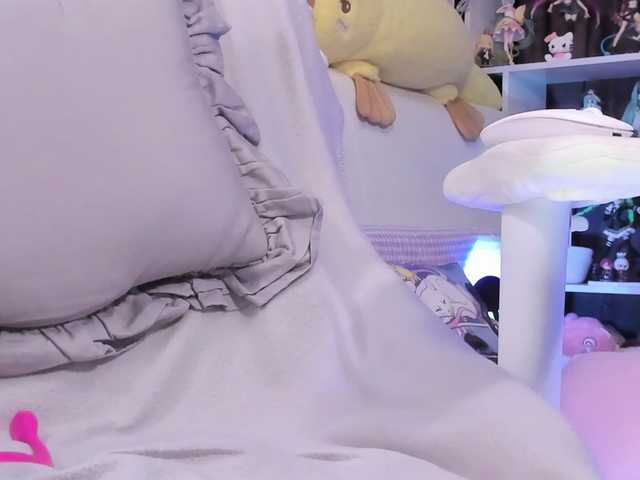yorogumo live cam on BongaCams