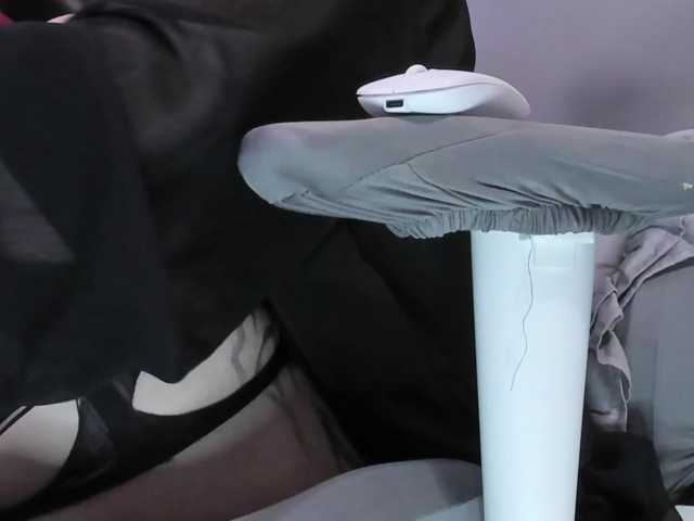 yorogumo live cam on BongaCams