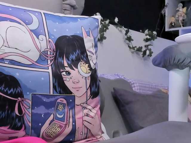 yorogumo live cam on BongaCams