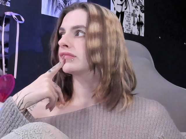 yorogumo live cam on BongaCams