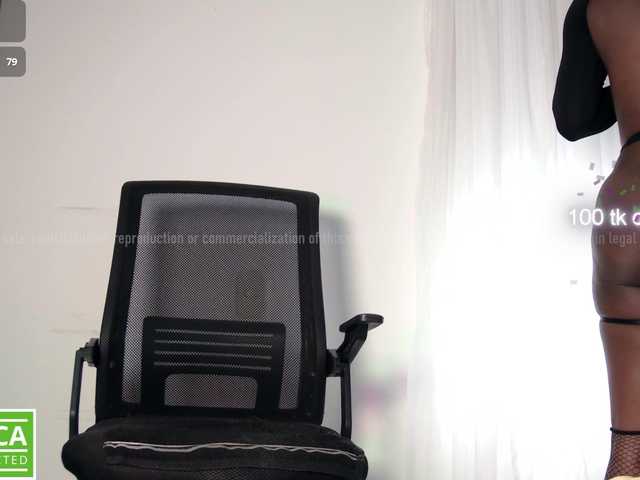 aidaadams live cam on BongaCams