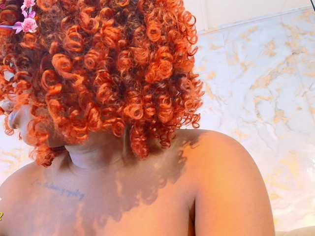 aidaadams live cam on BongaCams