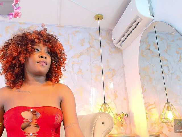 aidaadams live cam on BongaCams