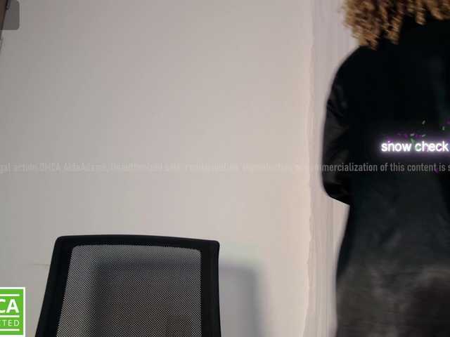 aidaadams live cam on BongaCams