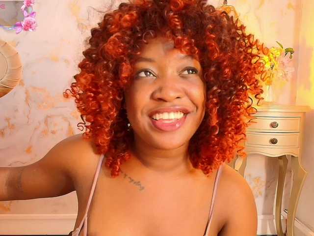 aidaadams live cam on BongaCams