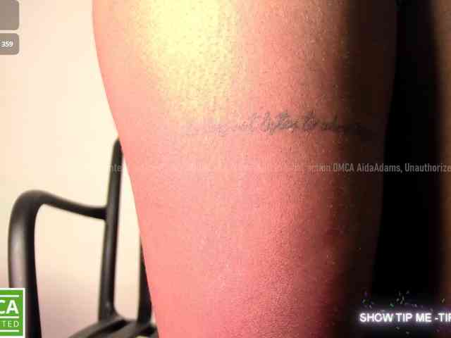 Modelo: aidaadams