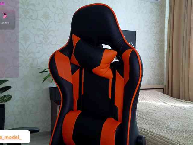 NikaMusic webcam