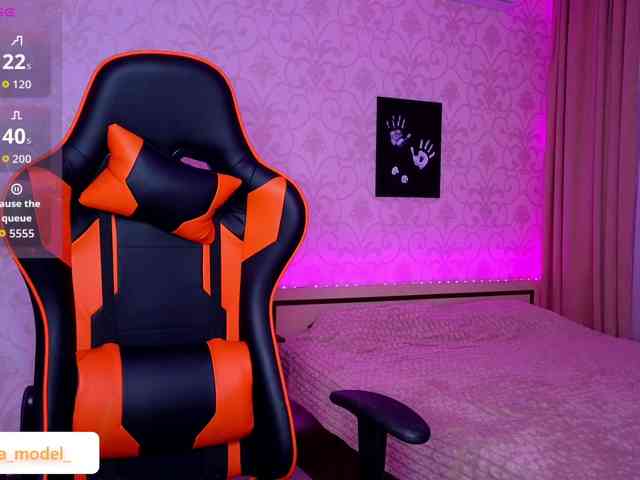 NikaMusic webcam