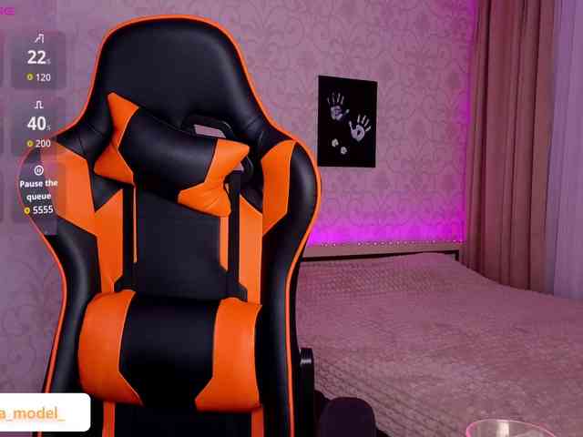 NikaMusic webcam