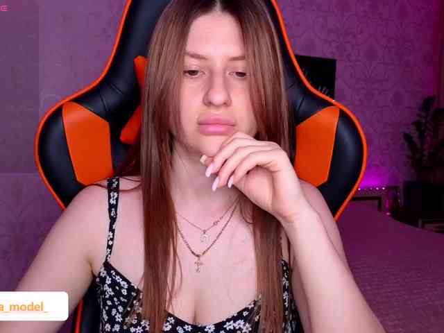 NikaMusic webcam