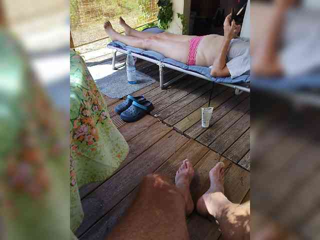 Sunshine-Couple webcam