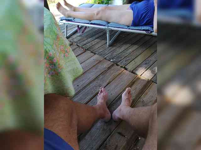 Sunshine-Couple webcam