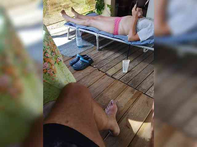 Sunshine-Couple webcam
