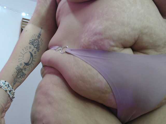 Abigail-jhons live cam on BongaCams