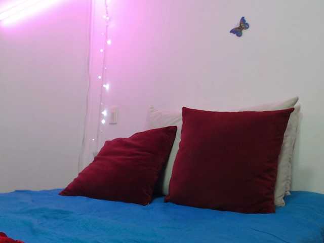 Abigail-jhons live cam preview