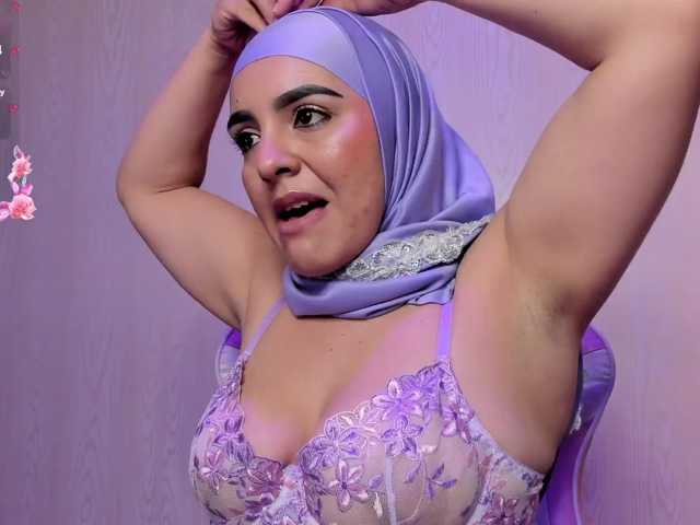 Nahid-Jaziri live cam on BongaCams