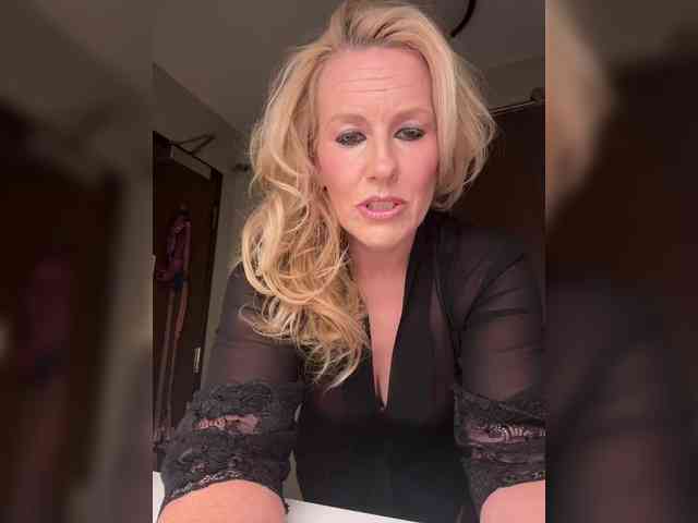MarlowMae