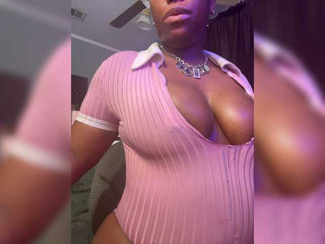 LacyPink live webcam show