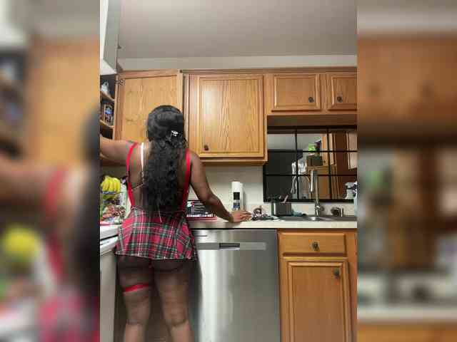 LacyPink webcam