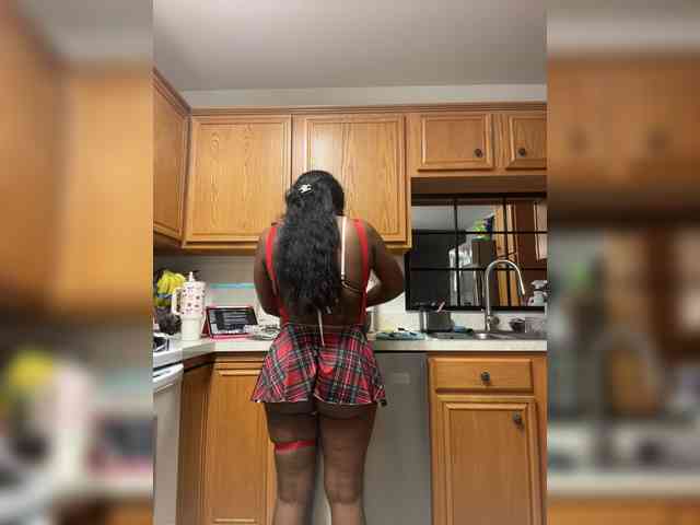 LacyPink webcam