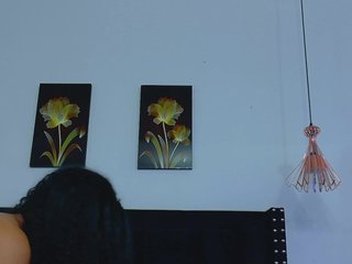 Hornysweetebony