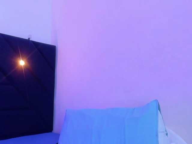 Hornysweetebony live cam on BongaCams