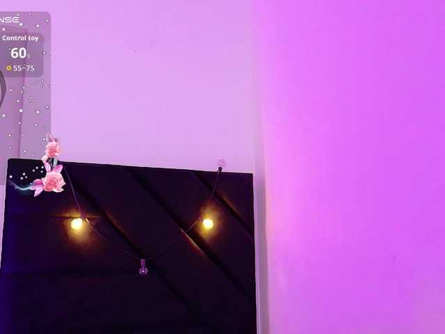 Hornysweetebony live cam on BongaCams
