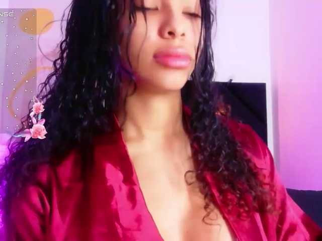 Hornysweetebony live cam on BongaCams